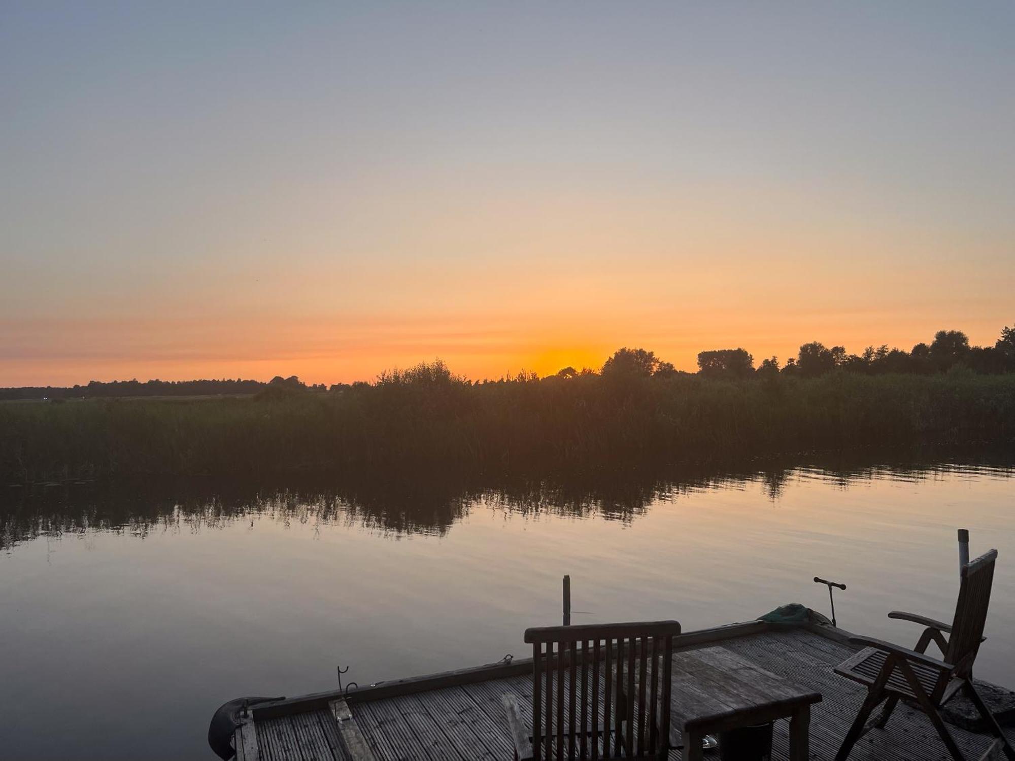 Luxe En Ruim Chalet Met Airco Bij Leekstermeer Matsloot Exteriér fotografie