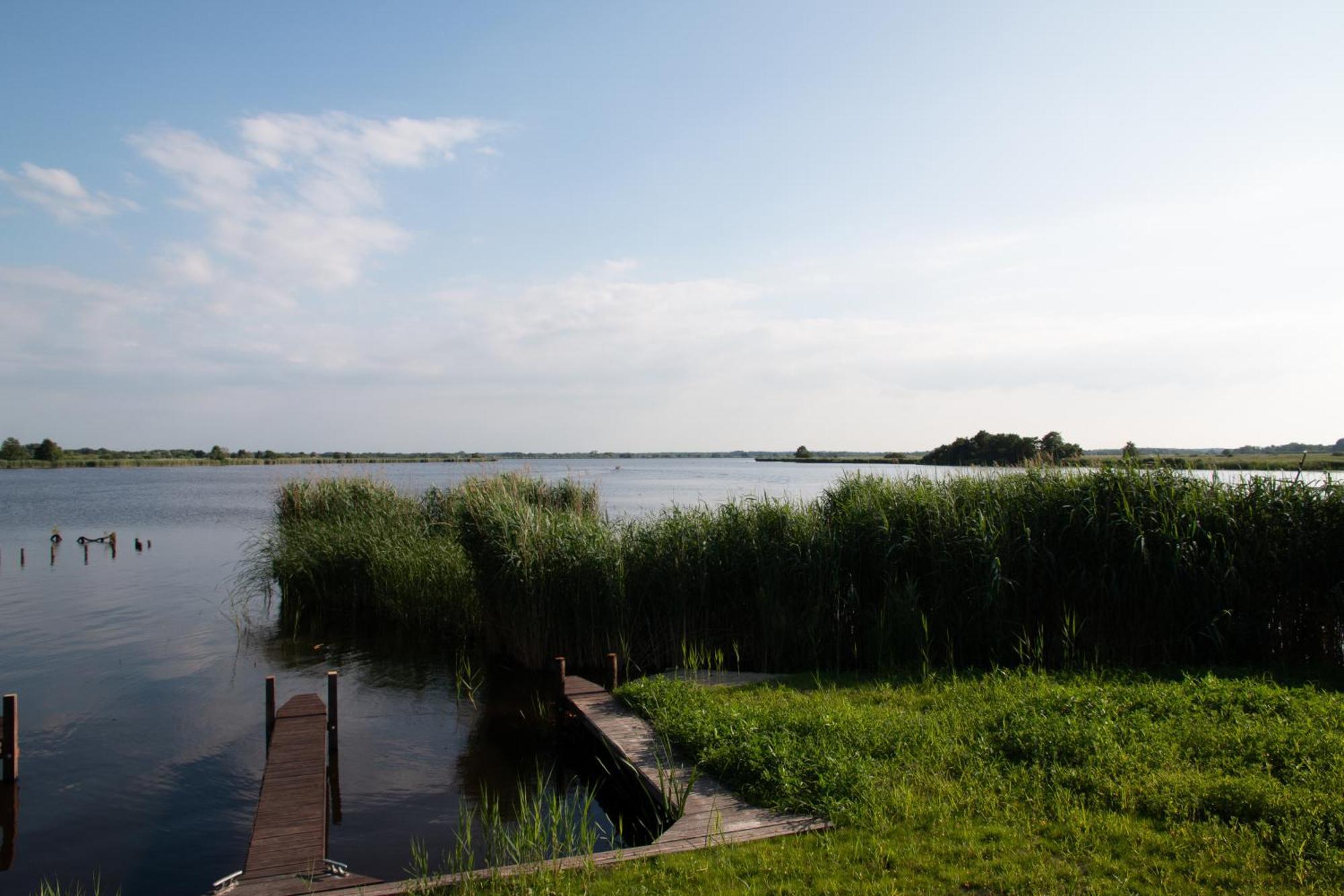 Luxe En Ruim Chalet Met Airco Bij Leekstermeer Matsloot Exteriér fotografie