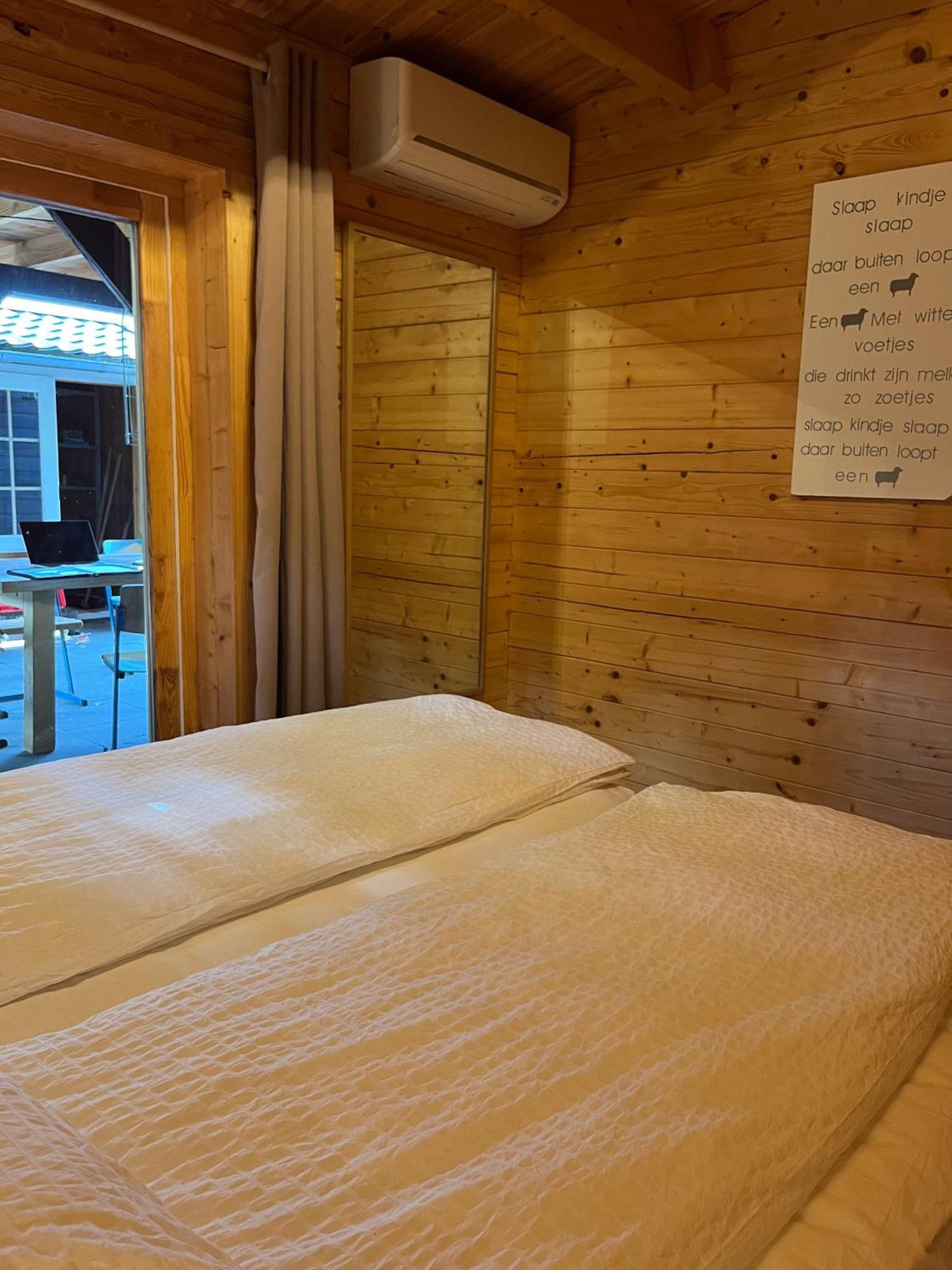 Luxe En Ruim Chalet Met Airco Bij Leekstermeer Matsloot Exteriér fotografie
