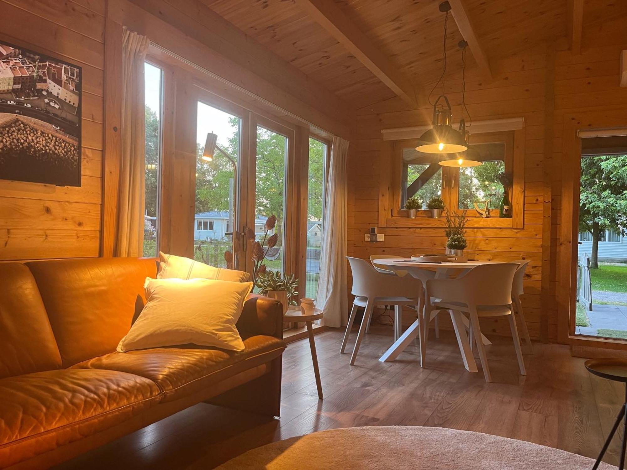 Luxe En Ruim Chalet Met Airco Bij Leekstermeer Matsloot Exteriér fotografie